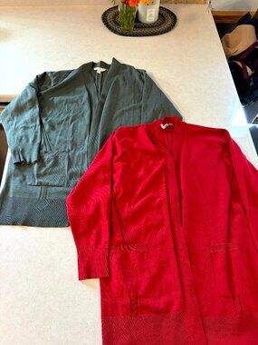 Lot of 2 women's Plus Size Cardigan Sweaters Red Green Size 0X Terra & Sky